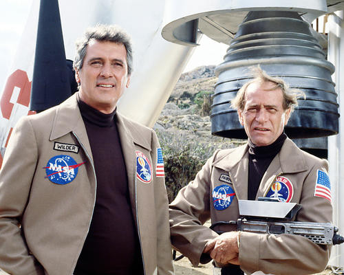 Rocky Hudson e Darren McGavin chegando em Marte