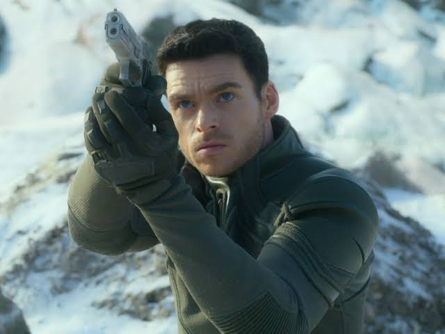 Richard Madden na nova série Trauma