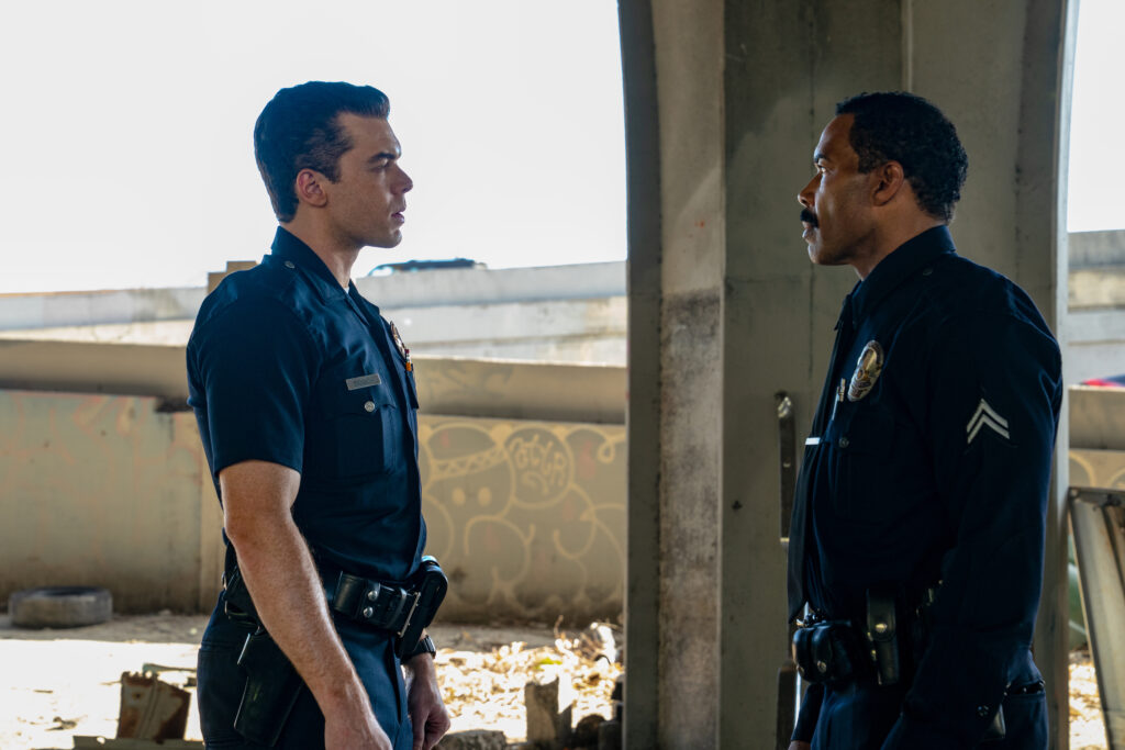 Cameron Monaghan e Omari Hardwick, como os policiais Harry Bosch e Eli Bridges.