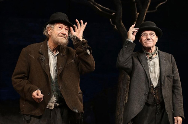 Com Ian McKellen em Esperando Godot