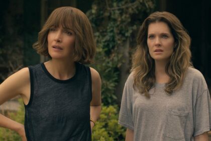 Rose Byrne e Meghann Fahy estrelam A Boa Filha no SoneOne